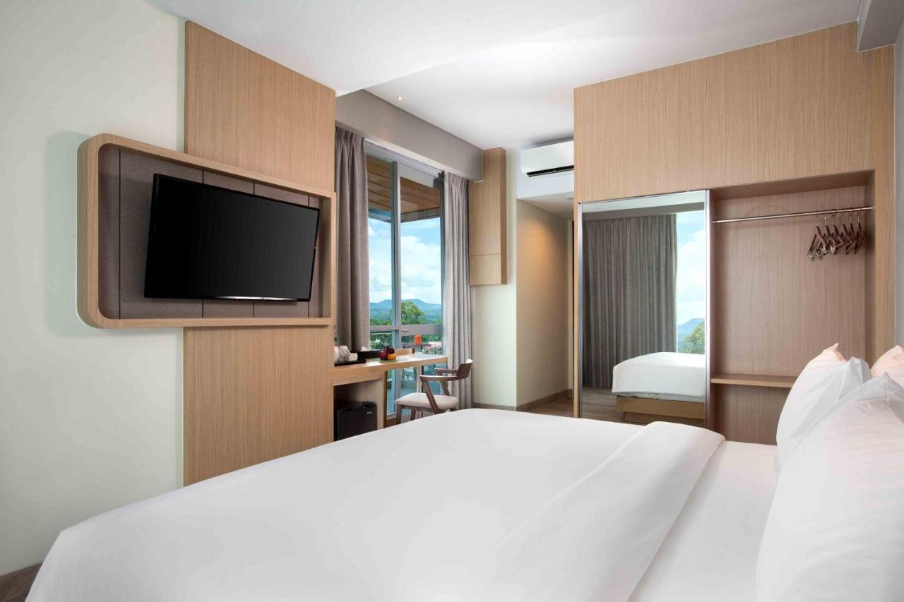 Hotel Santika บูกิตติงกี ภายนอก รูปภาพ