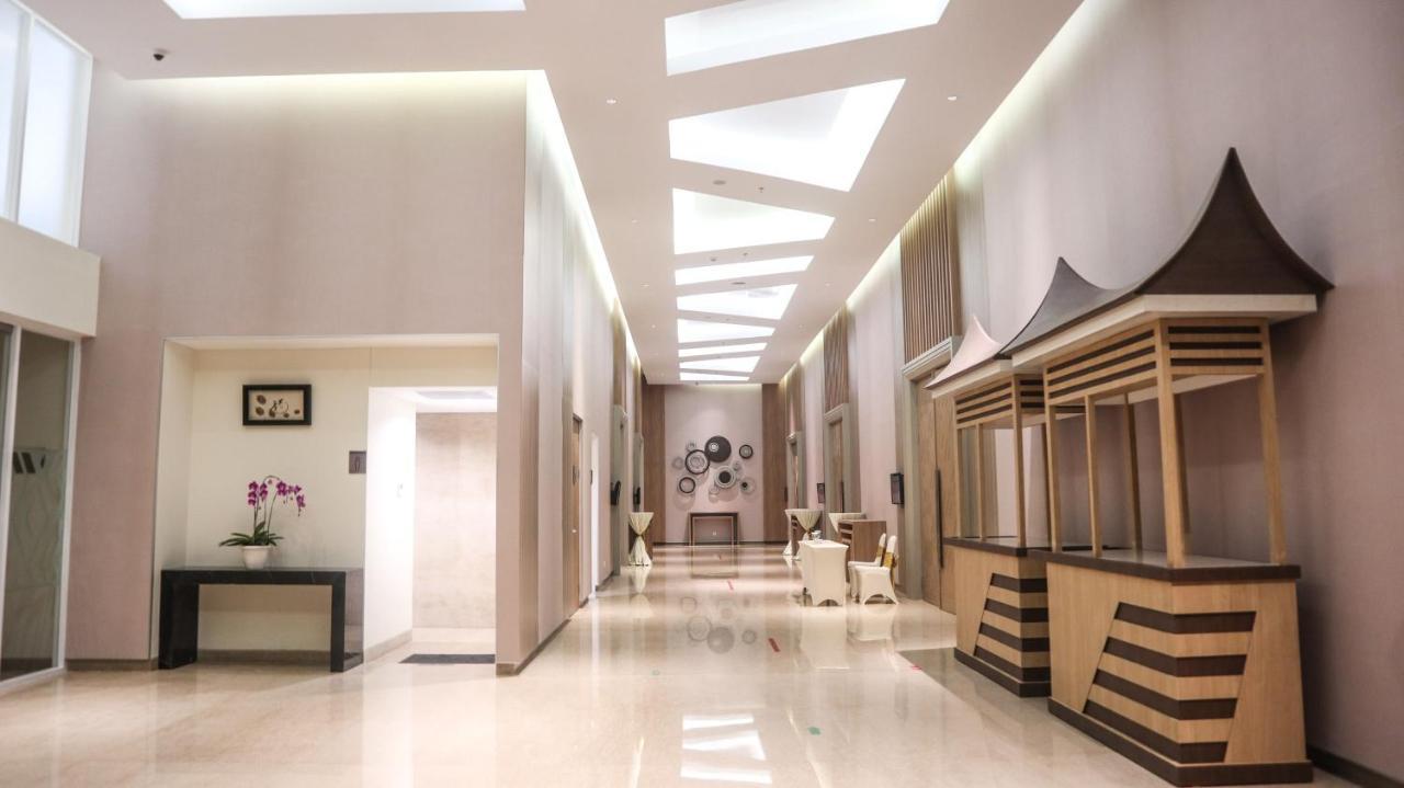 Hotel Santika บูกิตติงกี ภายนอก รูปภาพ