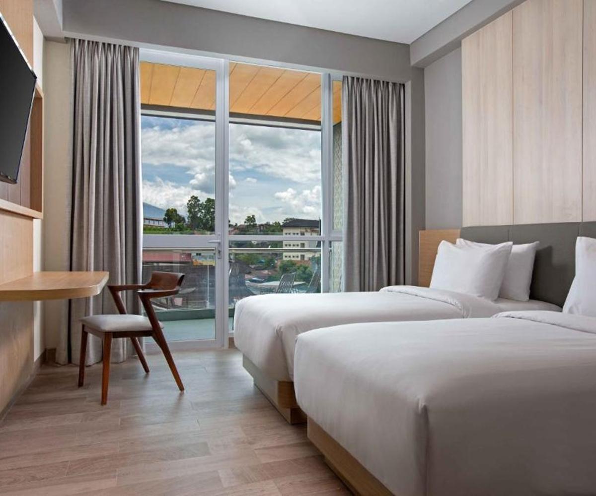 Hotel Santika บูกิตติงกี ภายนอก รูปภาพ