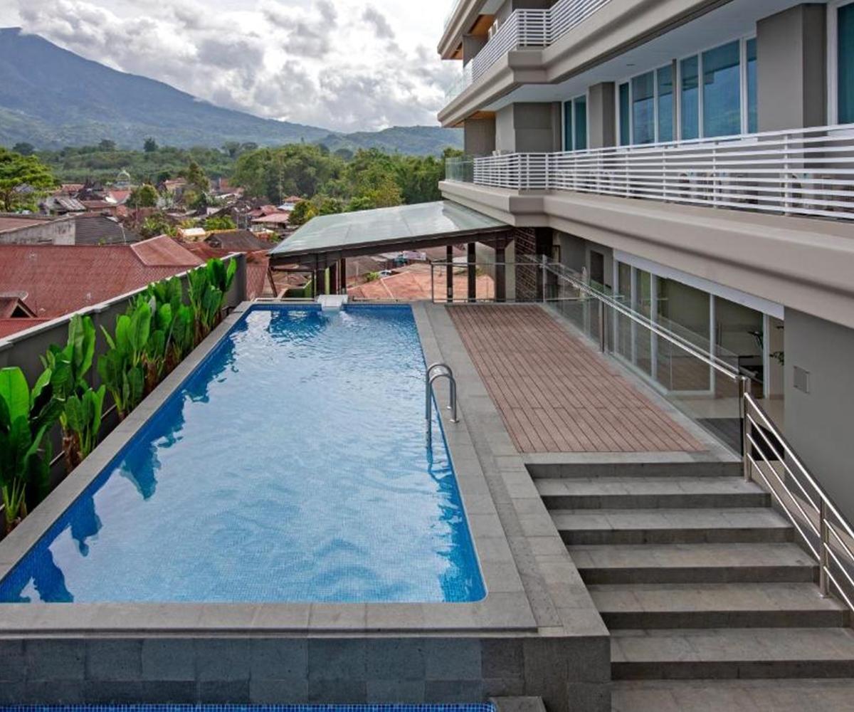 Hotel Santika บูกิตติงกี ภายนอก รูปภาพ
